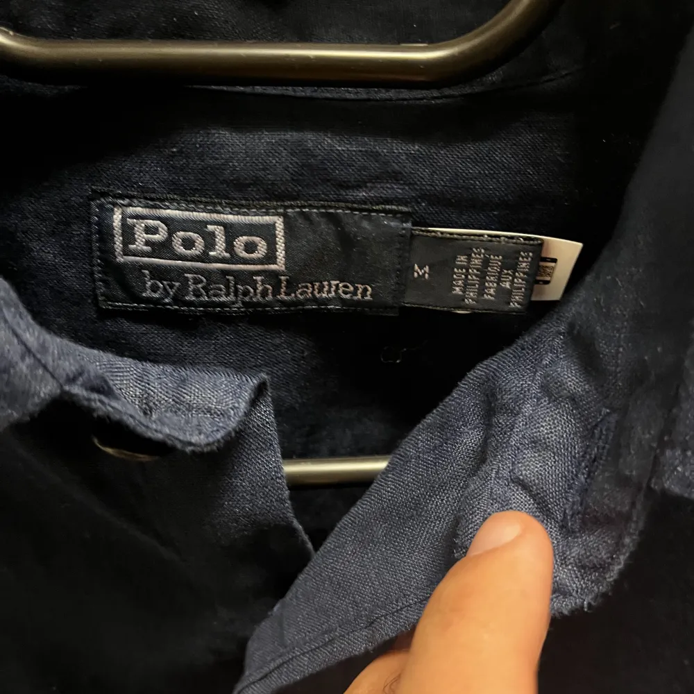 Säljer denna helt nya polo Ralph lauren overshirt, vid frågor är det bara att skriva!. Tröjor & Koftor.
