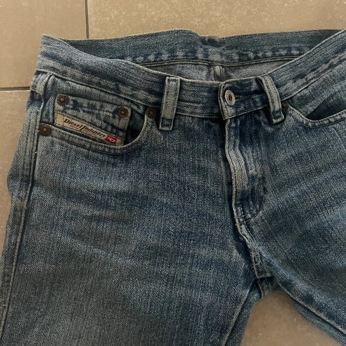 Lågmidjade bootcut jeans - 1