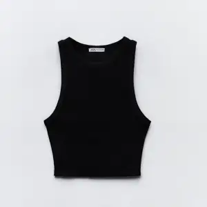 Säljer detta snygga svarta lite kortare linne från Zara, perfekt för sommarn. Linnet har inga tecken på användning. 💥