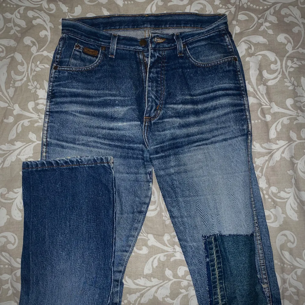 Gott skick. Köpta secondhand. Xs i herrstorlek. Jeans & Byxor.