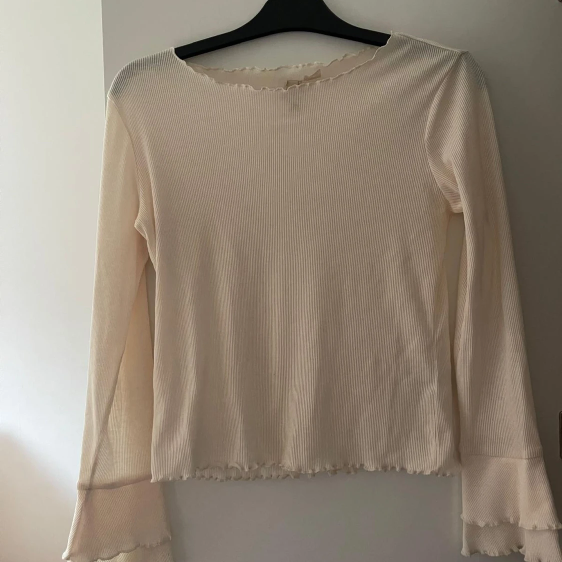 Beige långärmad tröja