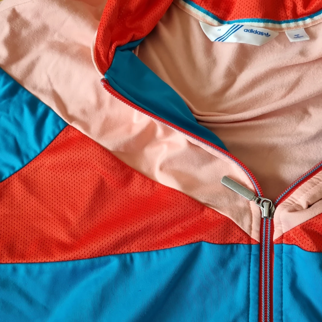 Flerfärgad jacka från Adidas - 92