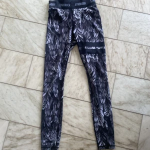 Stronger tights - Stronger tights i storlek XS❤️