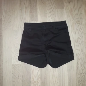 Svarta shorts - Bra skick