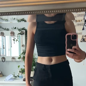 Linne från ZARA - Svart linne från Zara