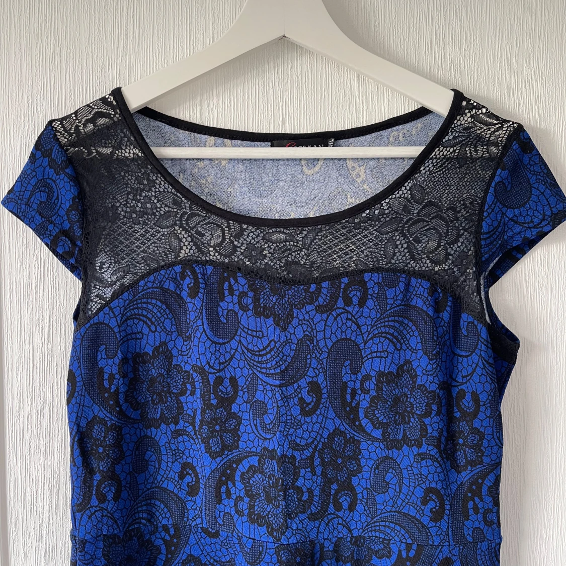 Mörkblå och svart klänning - 90