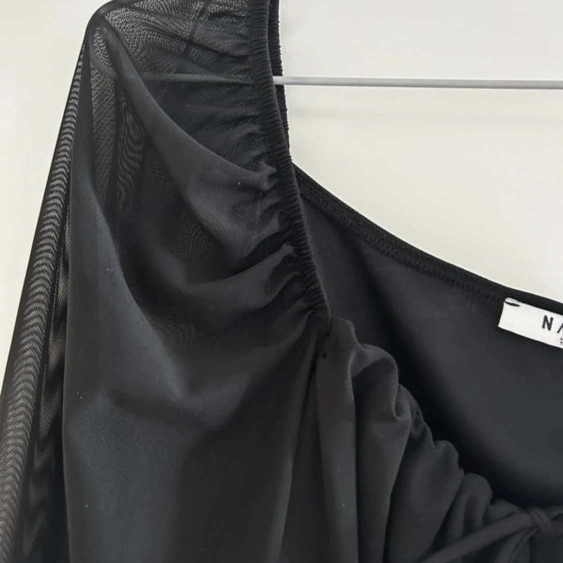 svart topp nakd  - 91