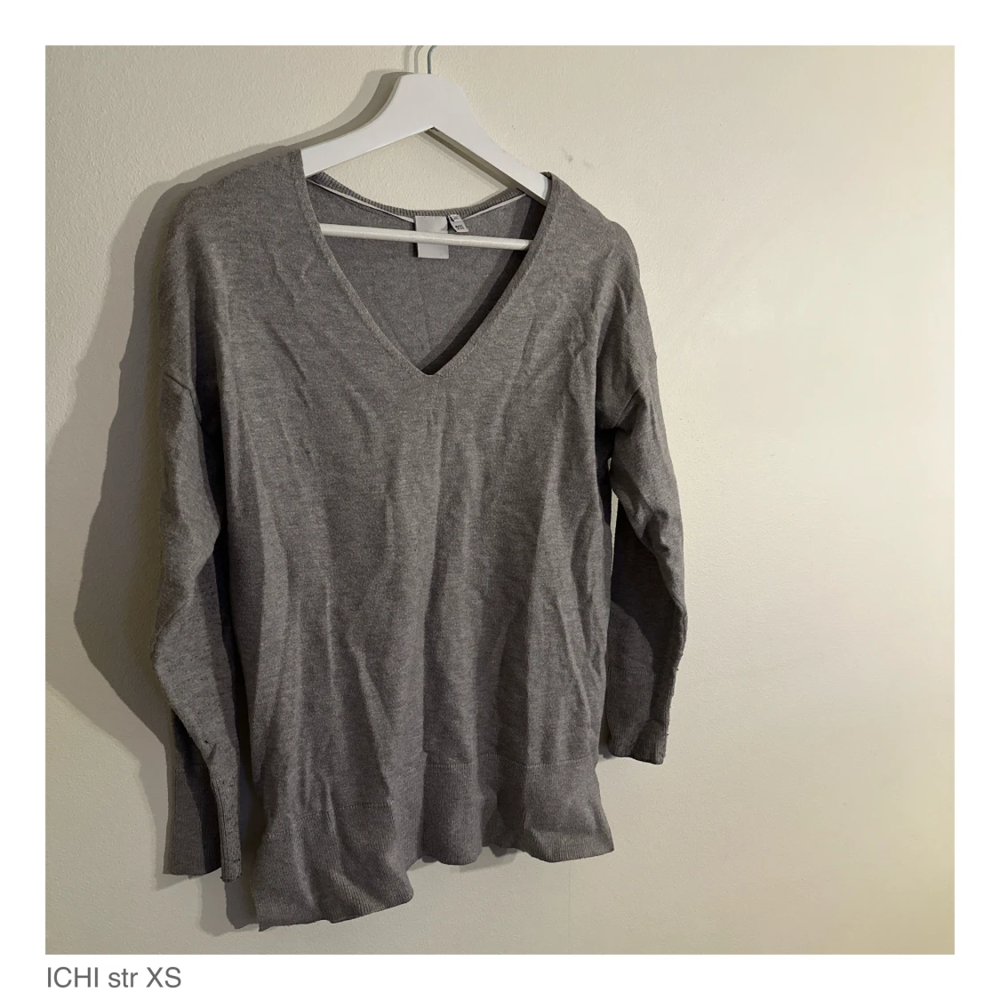 Grå tröja från ICHI