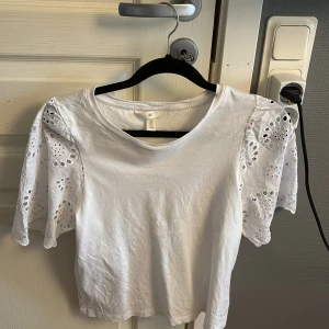 Hm tröja - En super fin tröja från hm köptes förra året och använd fåtal gånger 