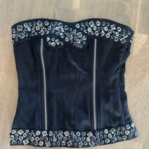 Topp - Storlek M-L, stretchig