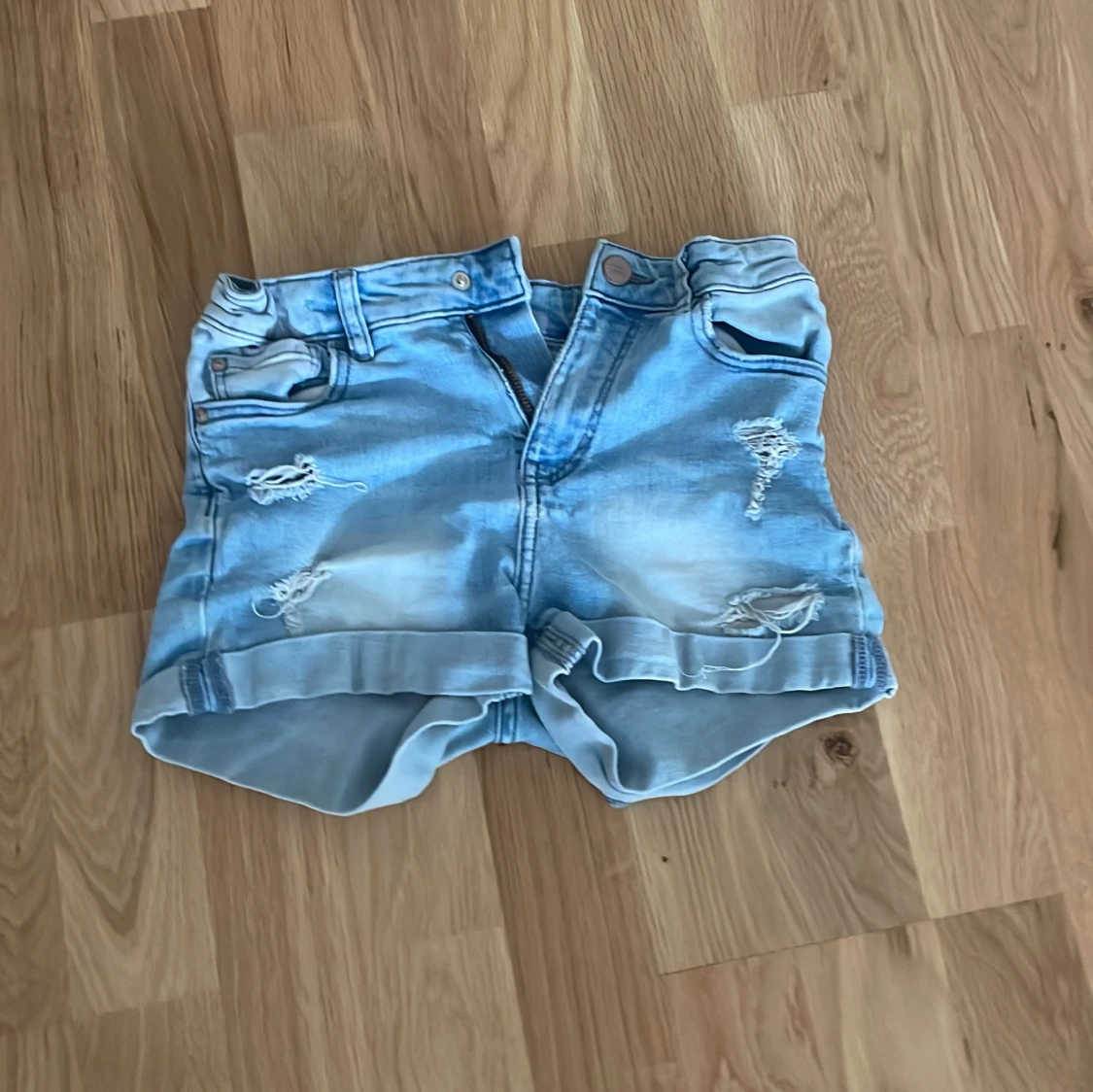 Blåa jeansshorts - 91