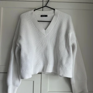 J Lindeberg - Fin J Lindeberg tröja, något stor i stl, passar även en M (står nu stl S)