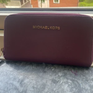 Plånbok  - MK plånbok 