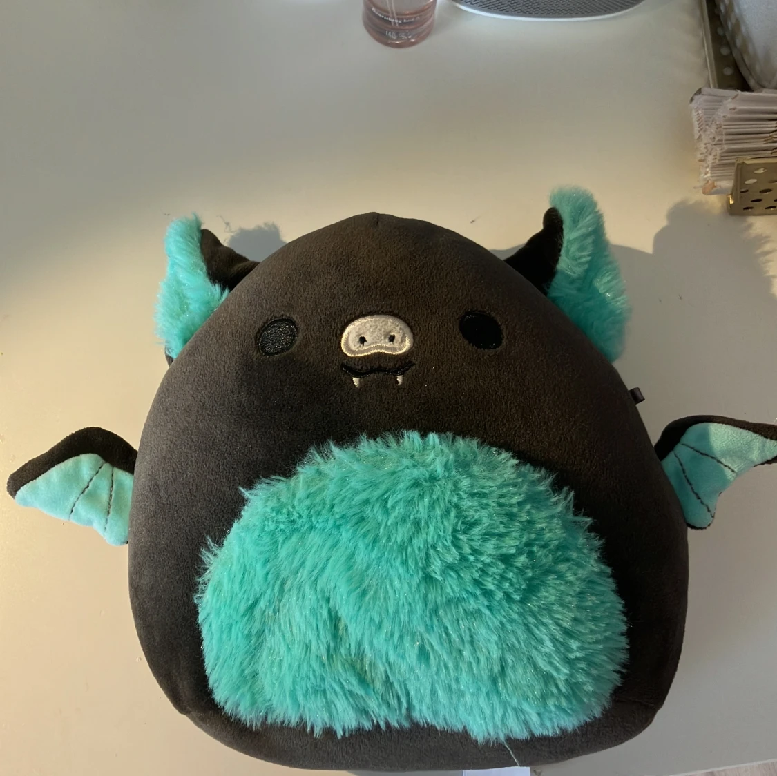 fladdermus squishmallow  - 90