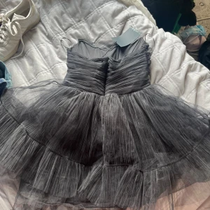 Klänning🎀 - Jätte fin klänning som aldrig är använd väldigt liten i storleken🎀