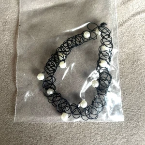 Choker - Choker med pärlor