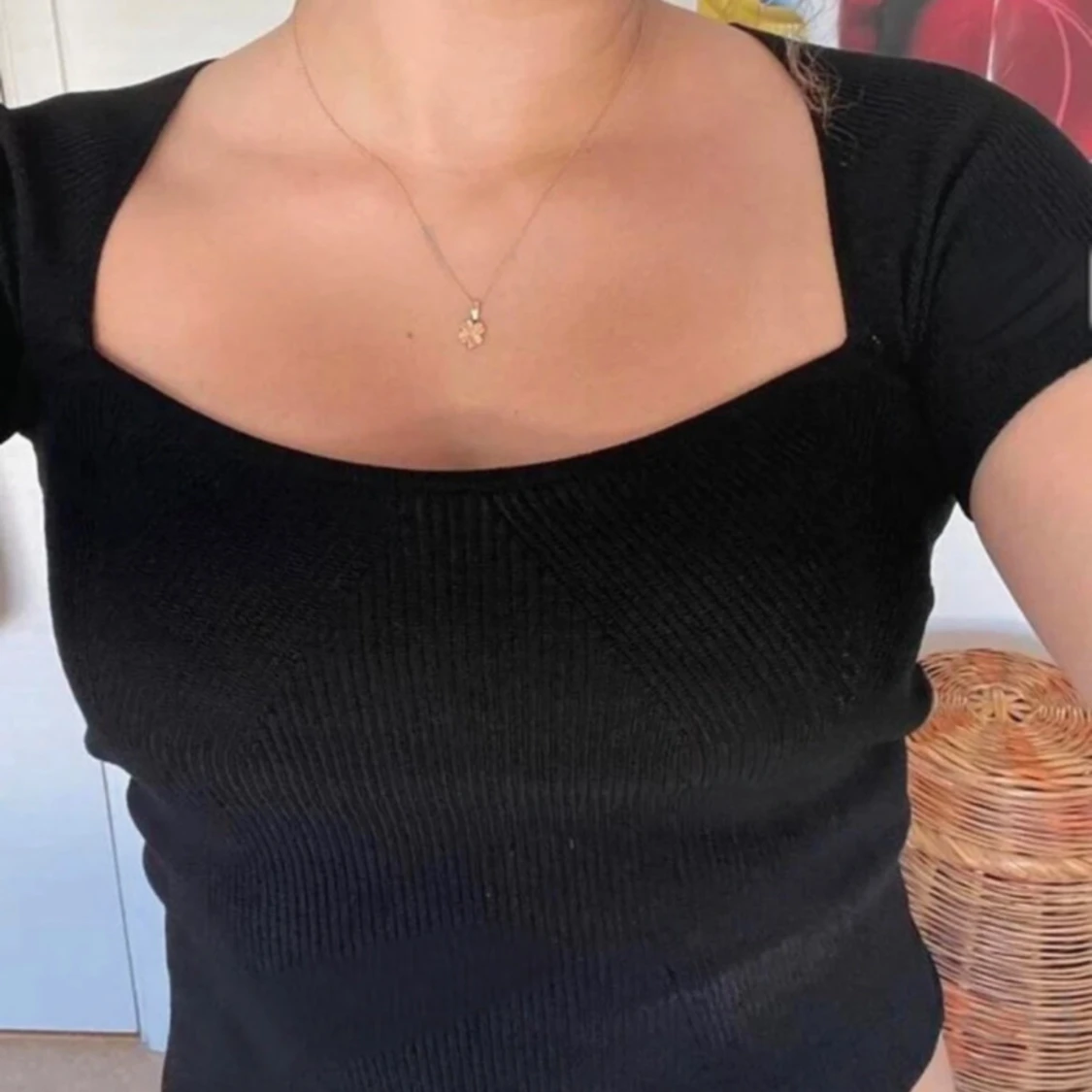 Svart urringad tshirt