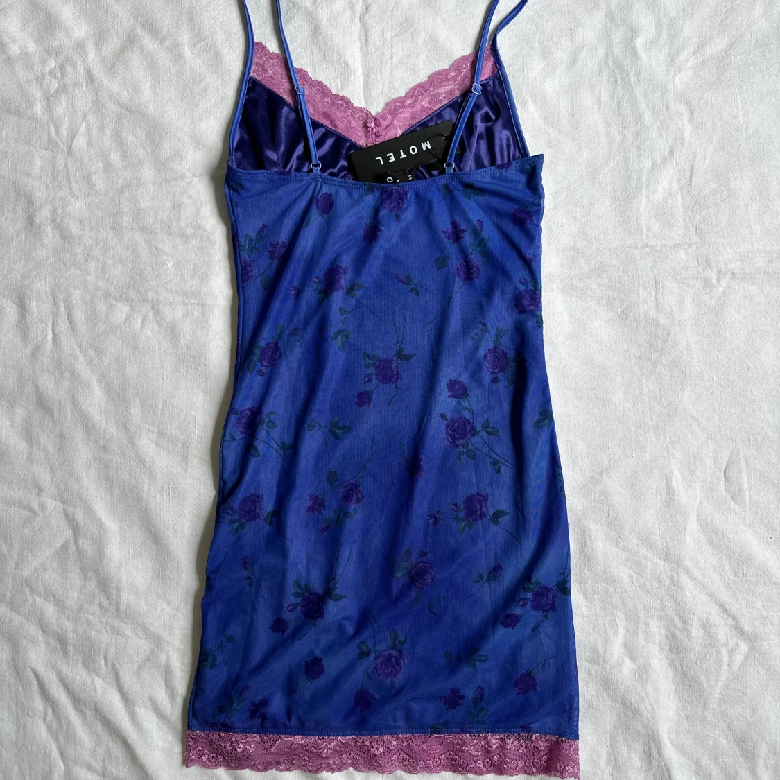 Blå klänning från Motel - 90