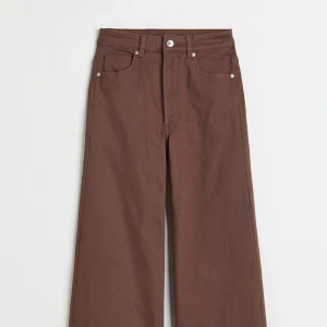 Wide leg jeans - Högmidjade wideleg jeans i cool brun färg🤩💕