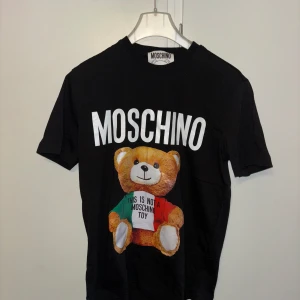 T-shirt - Bra skick passar S/M