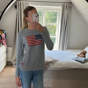 Ralph lauren tröja  - Fint skick! Storlek 14-16 år men passar xs/s💗 Nypris 2000kr