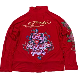 Ed Hardy Kofta - Röd Ed Hardy kofta med dragkedja, storlek S. Ställ gärna frågor!😊