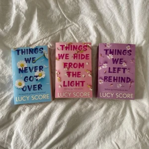 Books - Säljer denna jättepopulära och väldkrivna booktok serien för endast 399kr☺️👍