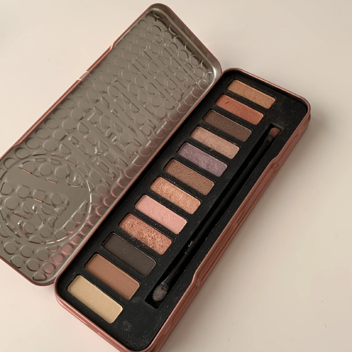 W7 paljett ögonskugga Beat it 