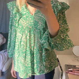 Blus  - Mönstrad blus ifrån indiska, i storleken s💗