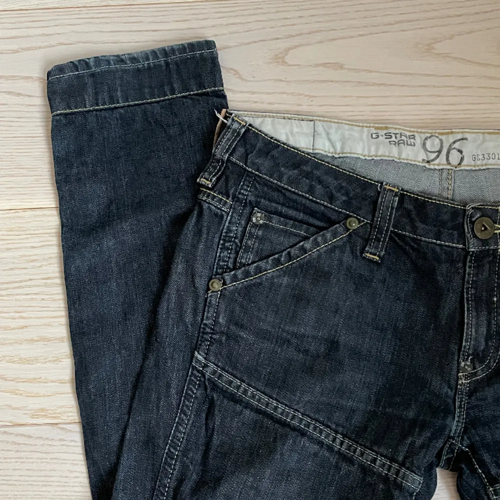 Jeans with cool details . Jeans & Byxor.