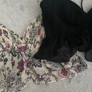 säljer dessa två på min vinted! - kontakta mig mig frågor, kan sälja separat. Pris kan diskuteras 