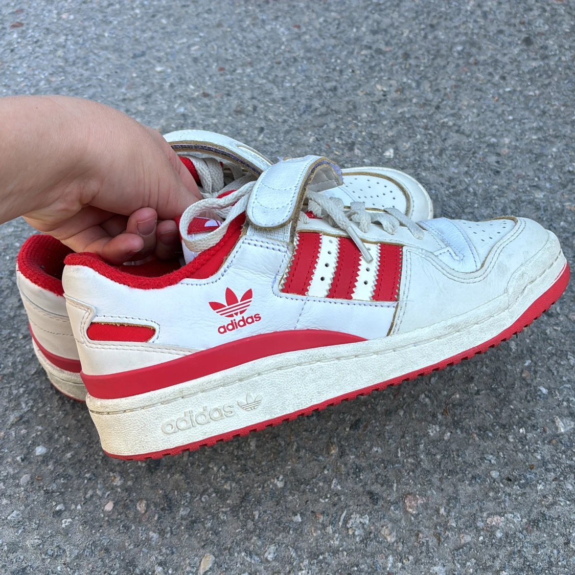Röda adidas 38-3/4 - 91