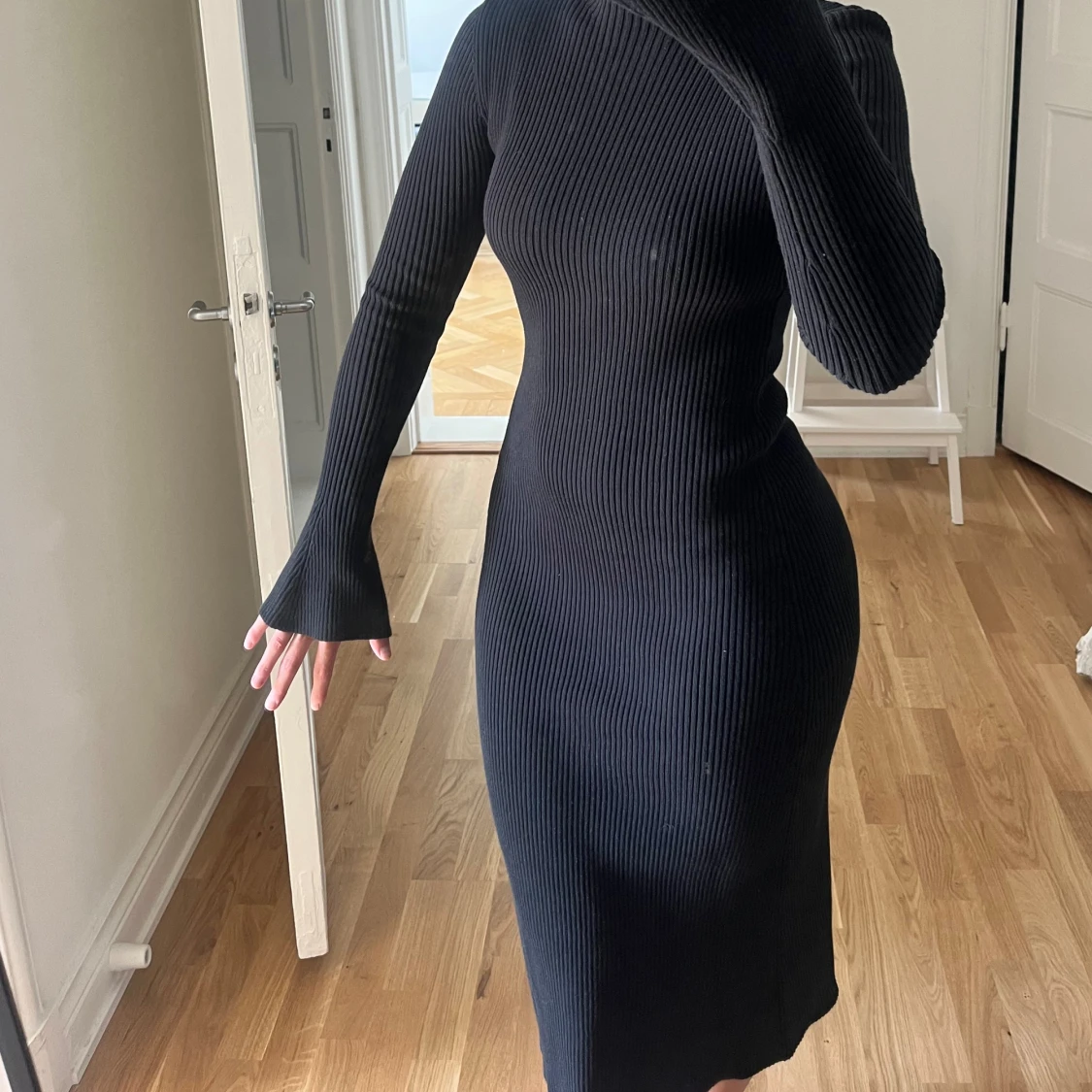 Ribbad klänning Gina Tricot X Bianca Ingrosso