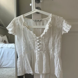Blus topp - I fint skick, använd ett fåtal gånger!