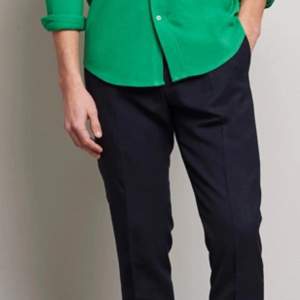 Hej!  Skjorta från Polo Ralph Lauren av modellen Featherweight Mesh Shirt Optic Green i nyskick (nypris 1599kr)  Kan skickas om köparen önskar 