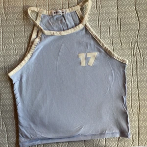 Linne - Toppskick. Bredd: 20cm Längd: 33cm