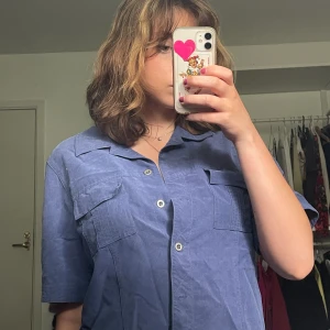 vintage skjorta  - jättefin blå vintage skjorta köpt second hand 🤞💓