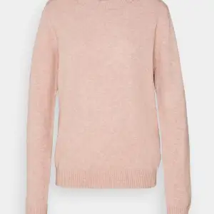 Denna rosa stickade vila tröjan är i stl M men skulle säga att den passar Xs-S bäst. Den har lite lite noppror men är annars i ett superbra skick! Skriv om ni undrar något 💗💗
