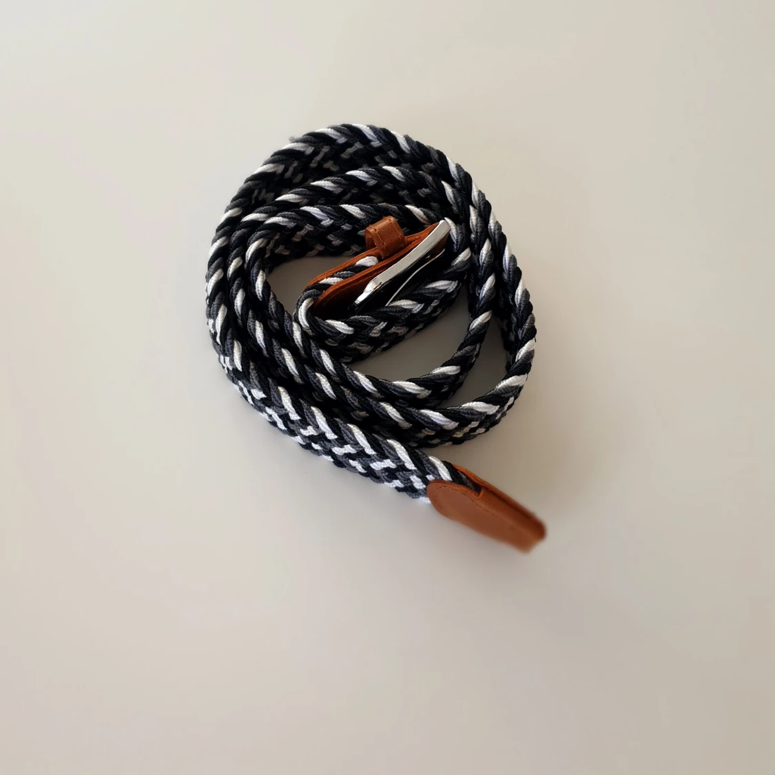 FLÄTAT BÄLTE. - 90