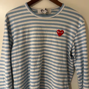 Comme des Garcons  - Använd 1-2 gånger säljs för att den inte kommer till användning 