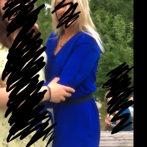 Klänning  - Blå klänning från hm, använd en gång💙