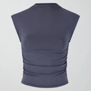 Topp - Super fin topp från Gina💞använd ett par gånger men är i väldigt bra skick💞fler bilder finns privat💞