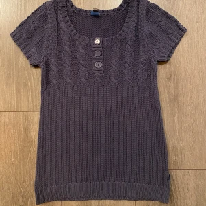 Marinblå tröja  - Fint skick