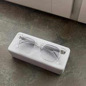 Helt oanvända solglasögon från Chimi eyewear! Förpackningen finns kvar och fås med i köpet.  #solglasögon #chimi 