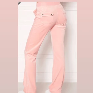 Juciy byxor  - De är använda några gånger och kommer inte mer till användning 💓 bra skick på de 💓