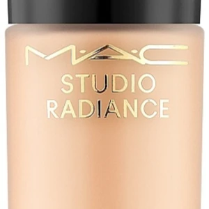 Mac foundation radiance 30ml  - Har använt 1-2ggr  Mycket kvar 