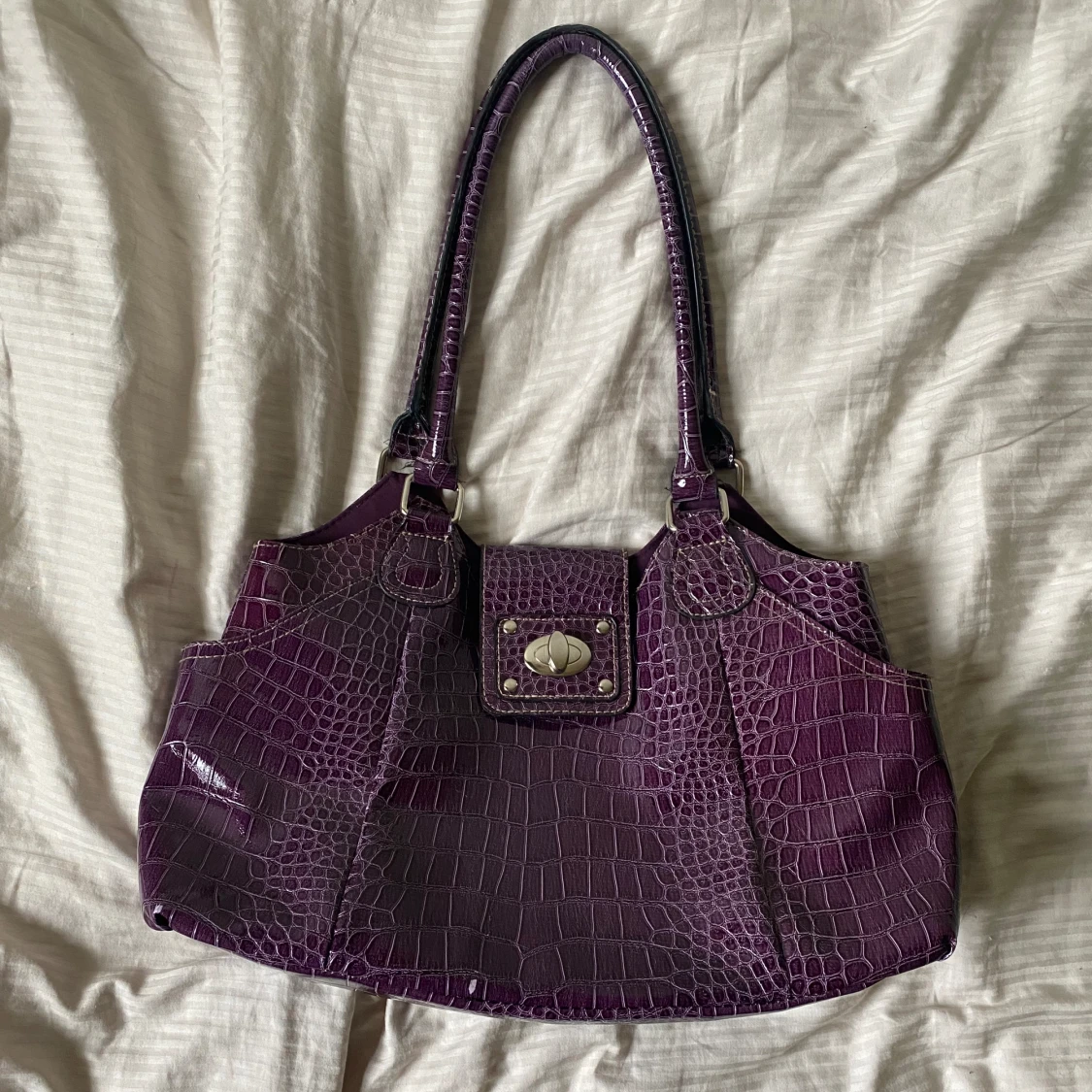 lila handväska  - 90