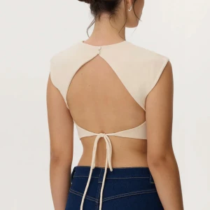 Avora topp - Säljer denna fina tröjan från avora, helt oanvänd och ligger fortfarande i sin förpackning💗💗 