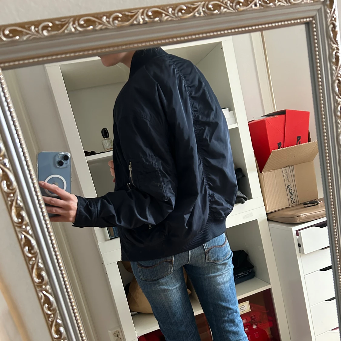 Marinblå bomberjacka  - 91