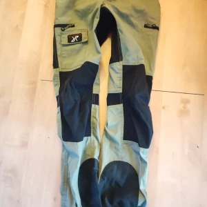 Friluftsbyxor  - I bra skick  Width 38